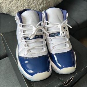 Jordan 11s “Win like 32”
